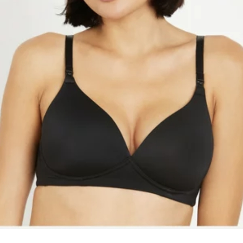 Motherhood black full coverage wire free nursing bra 38d or 38ddd